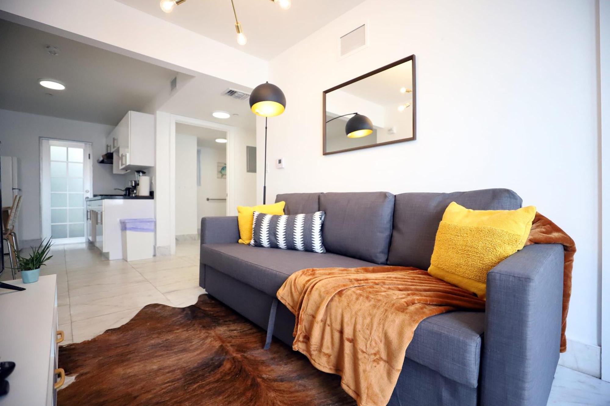 South Beach 2 Bedroom Family Pet Friendly Apartment With Free Parking On Premise Miami Beach Exterior photo
